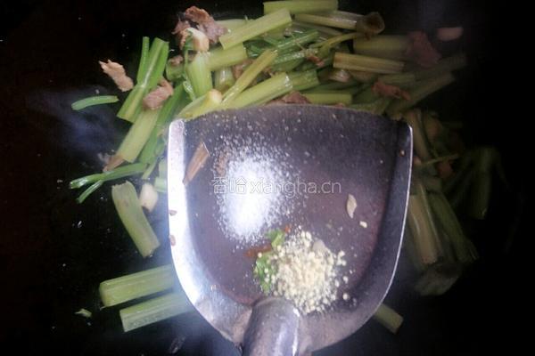 清炒芹菜的做法图解8