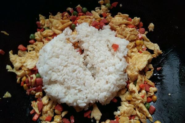 菠萝炒饭的做法图解7