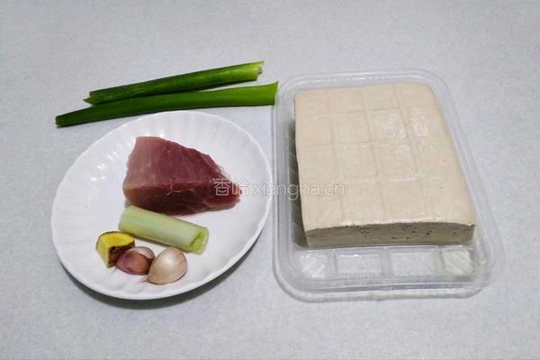 肉末烧豆腐的做法图解1