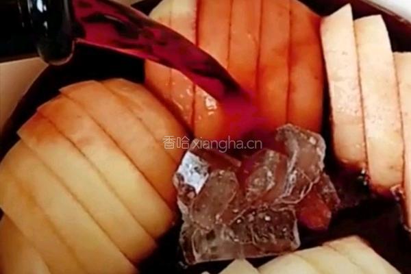 红酒雪梨的做法图解2