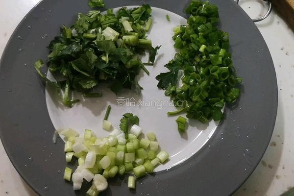 番茄豆腐羹的做法图解1