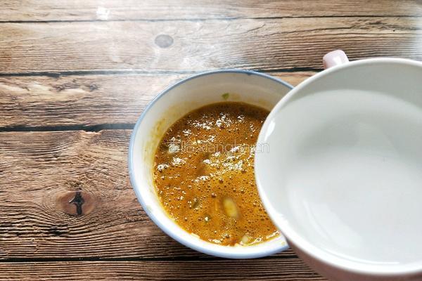 蒸油渣鸡蛋辣椒酱的做法图解10