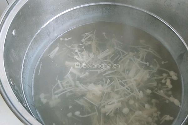 金针菇紫菜汤的做法图解1