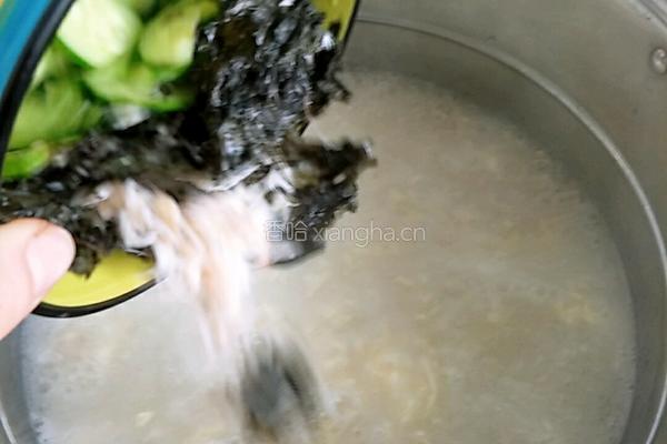 金针菇紫菜汤的做法图解8
