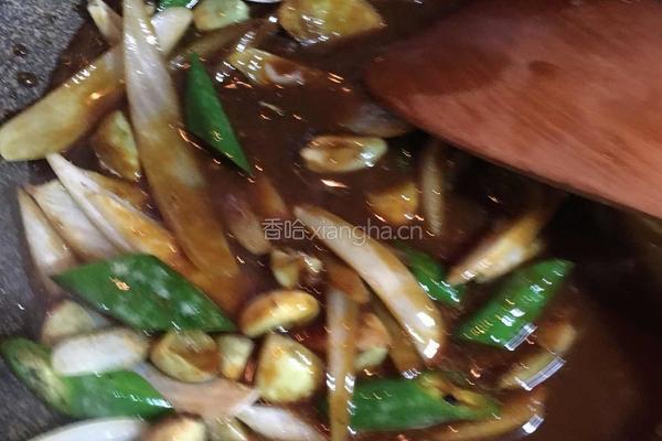 腊八蒜烧猪蹄的做法图解5