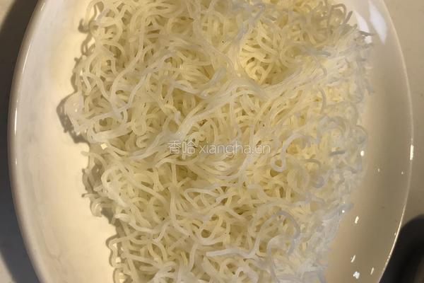星洲炒米粉的做法图解1