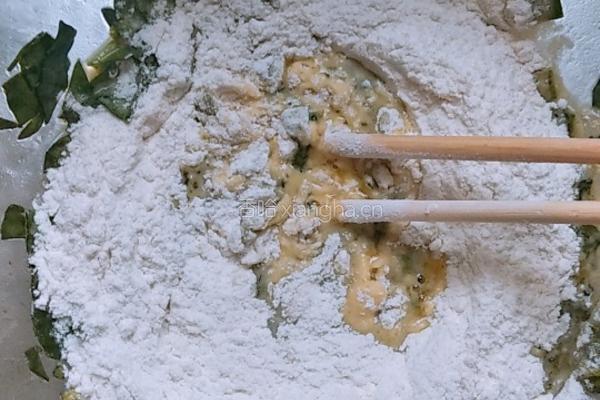 菠菜鸡蛋饼的做法图解4