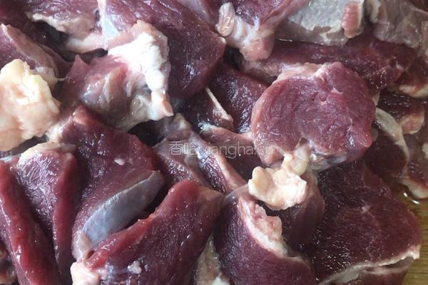 红焖牛肉的做法图解2