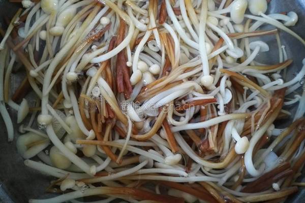 凉拌金针菇的做法图解5