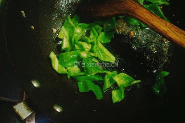 西葫芦熏豆腐干炒肉片的做法图解5