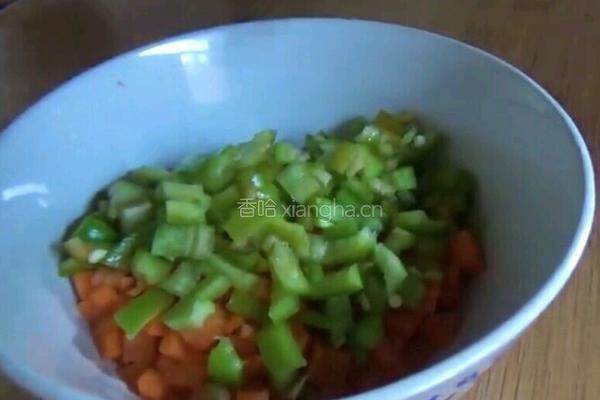 回锅大米饭的做法图解1