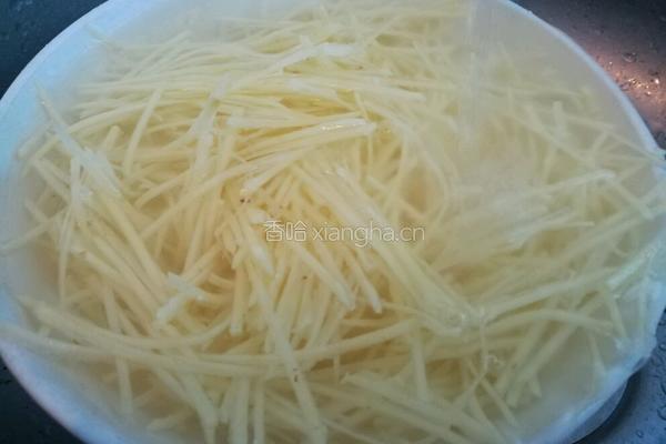 醋溜土豆丝的做法图解2