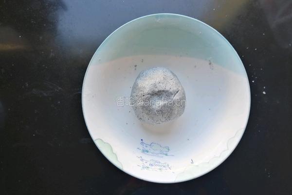 老麻酱雪糕微波炉造的做法图解2
