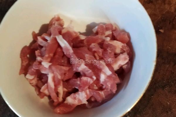 芦笋肉丝的做法图解1