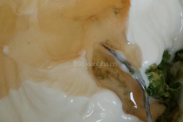 下午茶牛油果三明治的做法图解4