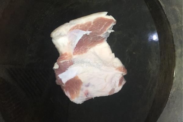 五花肉炖冻豆腐的做法图解4