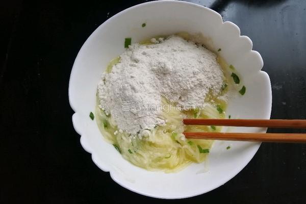 萝卜丝蛋饼～全方位营养的做法图解3
