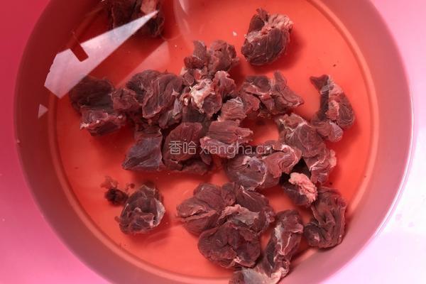 番茄土豆牛腩的做法图解1