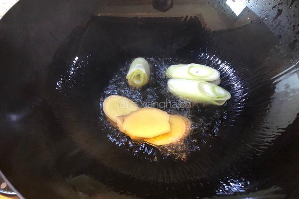 番茄土豆牛腩的做法图解7