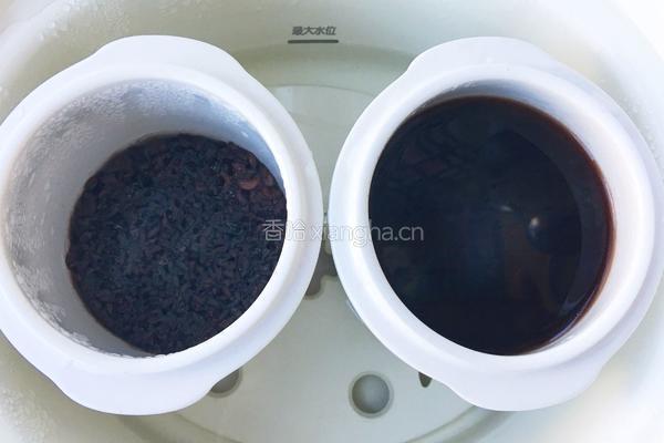 芒果椰汁紫米露的做法图解3