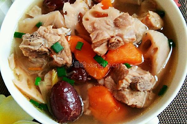 电饭煲莲藕胡萝卜排骨汤的做法图解6