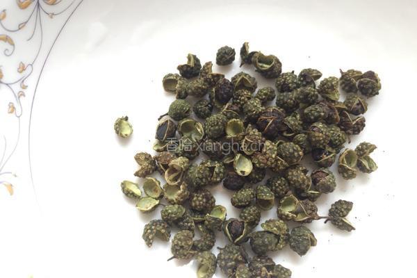 自制酸甜泡菜的做法图解3