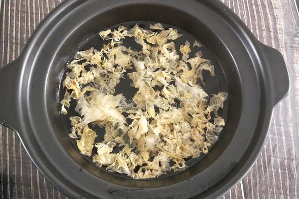 红枣银耳羹的做法图解4