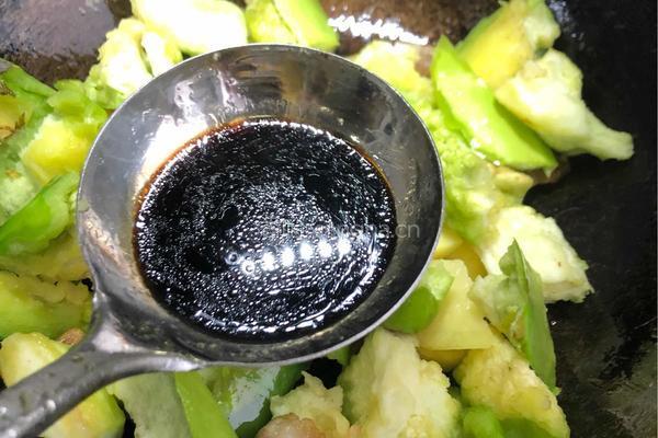 土豆炖茄子的做法图解6