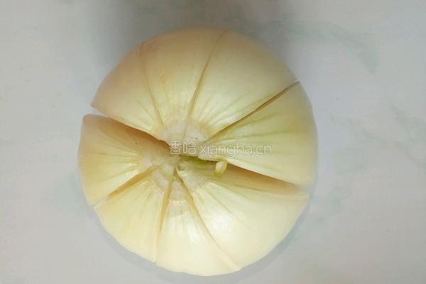 红酒酿洋葱的做法图解2