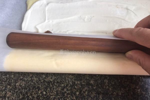 葡萄干奶油蛋糕卷的做法图解17