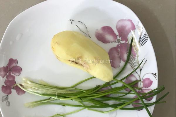 黄骨鱼煮饺子的做法图解2