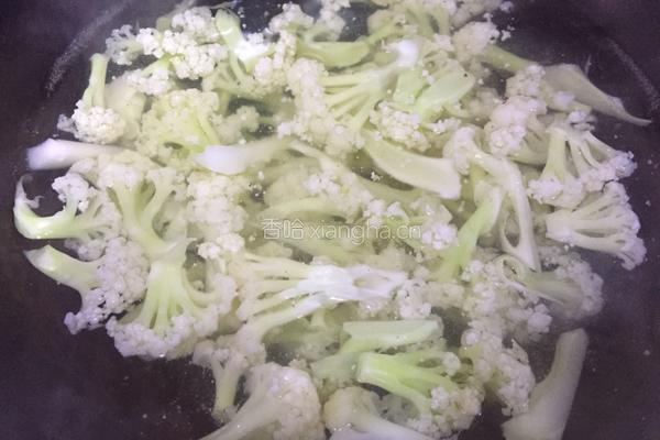 腊肉炒花菜的做法图解10