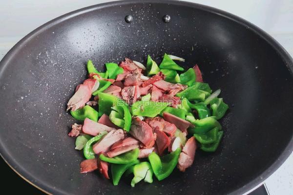 辣椒炒猪舌的做法图解7