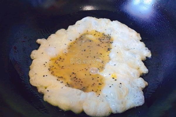 菠菜炒鸡蛋黑芝麻的做法图解7