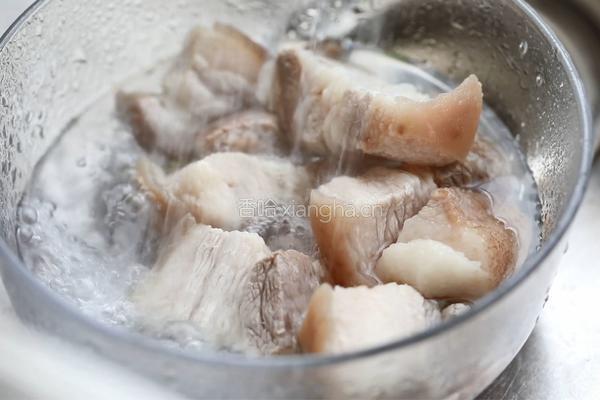 特别红的秘制私房红烧肉的做法图解3