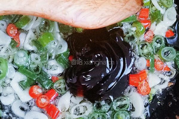 海鲜菇肉丝炒粉的做法图解8