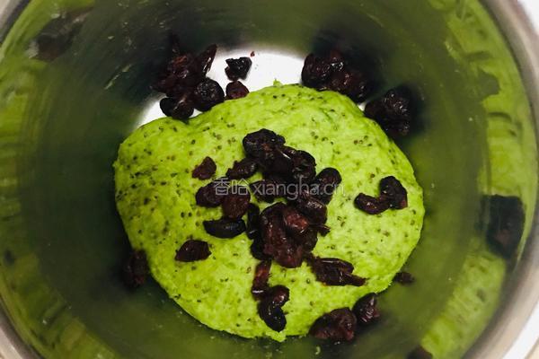 酸奶抹茶蔓越莓司康的做法图解7