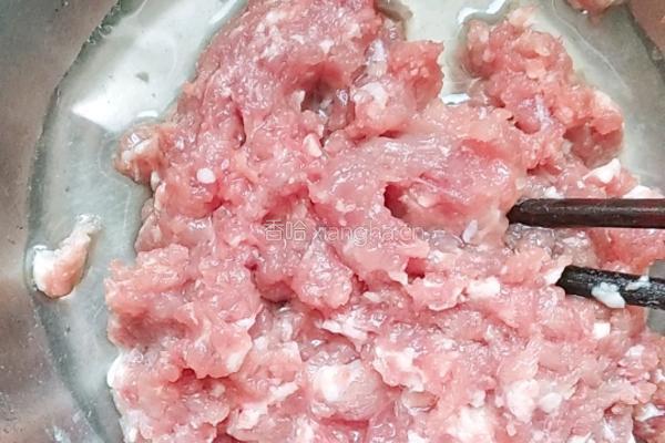 白菜猪肉卷的做法图解3