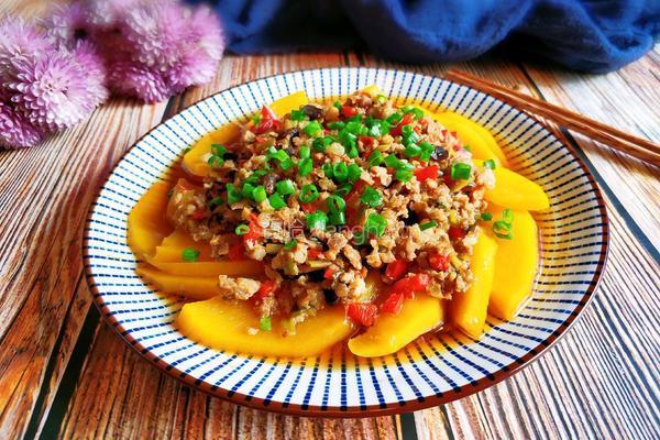 豆豉肉沫蒸南瓜的做法图解1