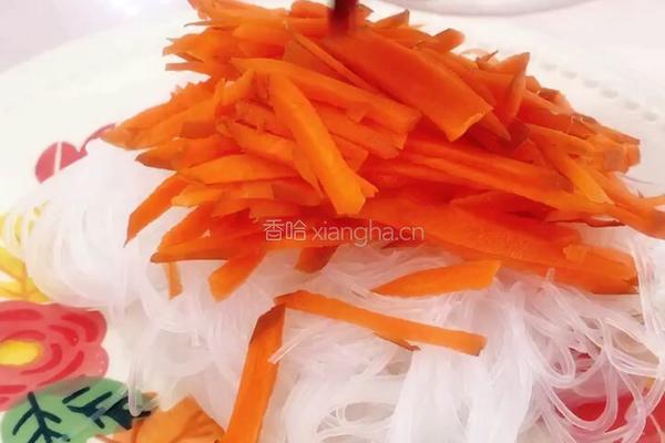 鸡蛋干蒸粉丝的做法图解6
