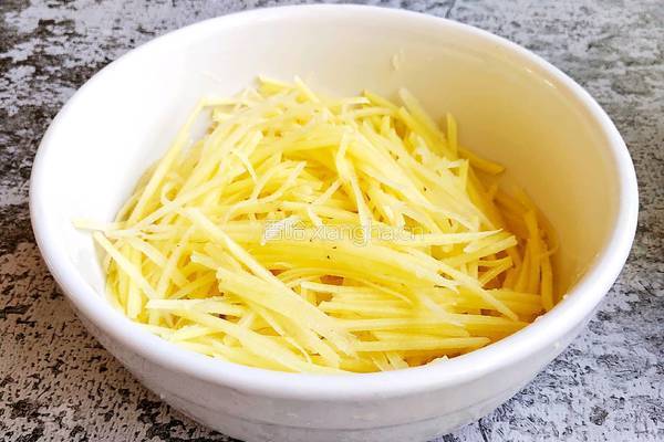 蒸土豆丝卷饼的做法图解4