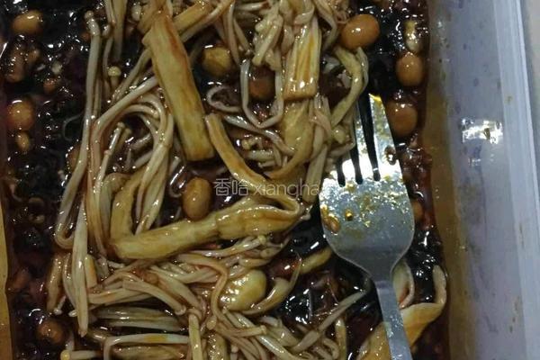 老干妈拌金针菇杏鲍菇的做法图解4