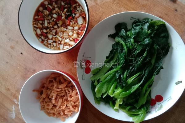 蒜蓉海米小油菜的做法图解2