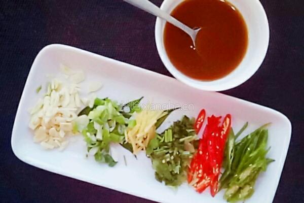 酱香酸菜肉丝粉的做法图解8