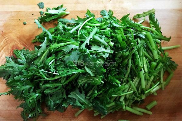 蒸茼蒿的做法图解2