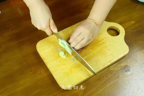 韩式鳀鱼年糕汤的做法图解3