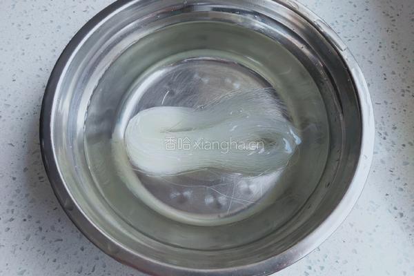 午餐肉蒸粉丝的做法图解2