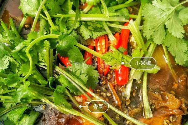 砂锅椒香焗鱼头的做法图解6