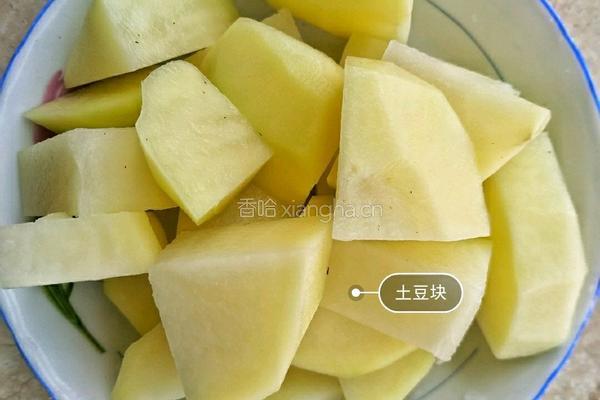 砂锅椒香焗鱼头的做法图解2