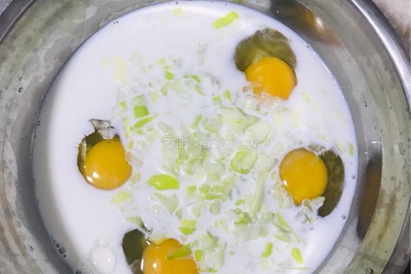 葱香玉米面饼的做法图解2